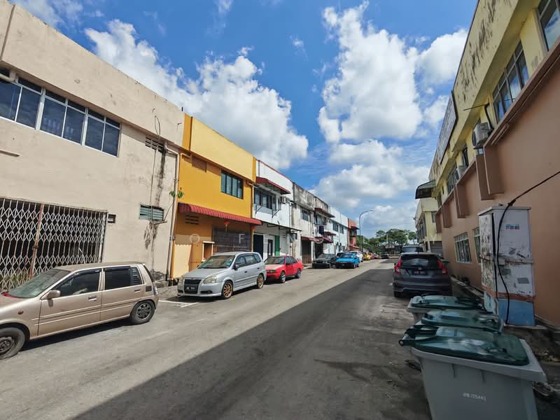 Shop for Sale in Taman Molek (Johor Bahru) - Coco Feng Lily - PropertyGuru.com.my