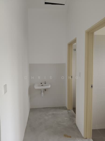 Shop for Rent in Kajang East (Semenyih) - Chris Ong - Interior -1st floor - PropertyGuru.com.my