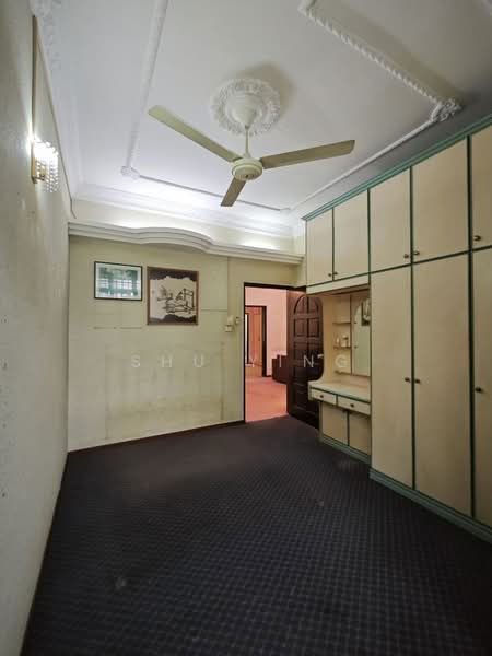 Rumah Teres 2 Tingkat untuk Dijual di Taman Perling (Labis) - Shu Ying - Bedroom - PropertyGuru.com.my