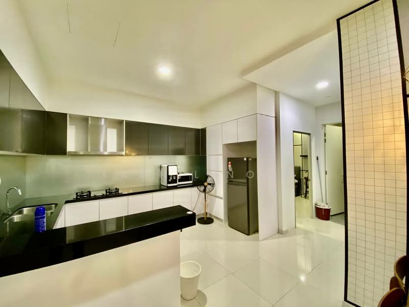 Servis Apartment untuk Dijual di The Azure Residences - FADHIL NOOR - Kitchen - PropertyGuru.com.my