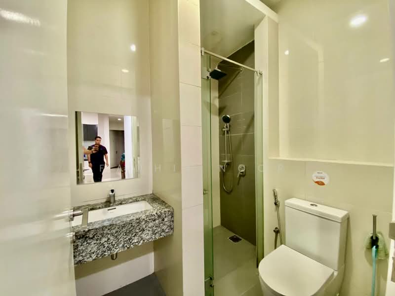 Servis Apartment untuk Dijual di The Azure Residences - FADHIL NOOR - Bathroom - PropertyGuru.com.my