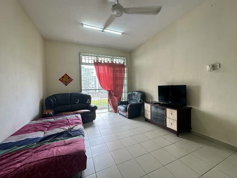 Pangsapuri untuk Dijual di Lake View Suites - Jane Loh - Living Room - PropertyGuru.com.my
