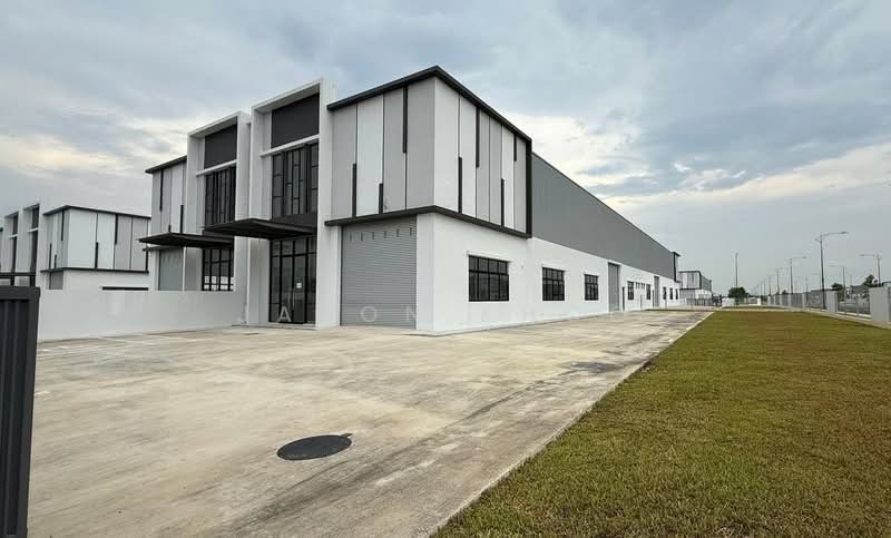 Cluster Factory for Rent in Eco Business Park 1 (Johor Bahru) - Jason Khoo - Exterior - PropertyGuru.com.my
