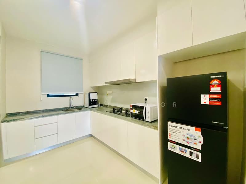 Servis Apartment untuk Disewa di Sapphire Paradigm - FADHIL NOOR - Kitchen - PropertyGuru.com.my