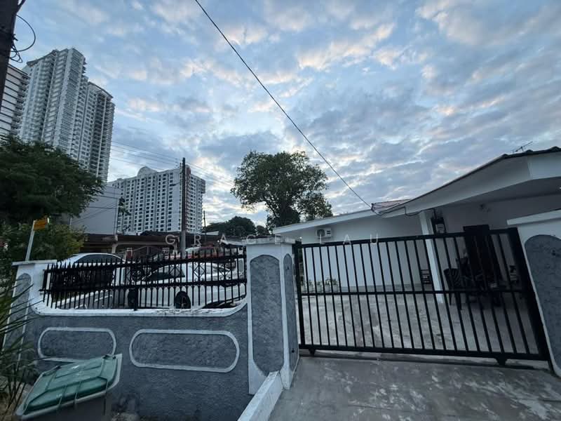 1-storey Terraced House for Sale in Taman Abad (Johor Bahru) - Grace Lau - PropertyGuru.com.my