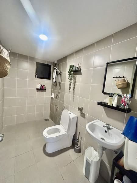 Service Residence for Sale at RESIDENSI PR1MA@KAJANG - Ashraf Azwan - Bathroom - PropertyGuru.com.my
