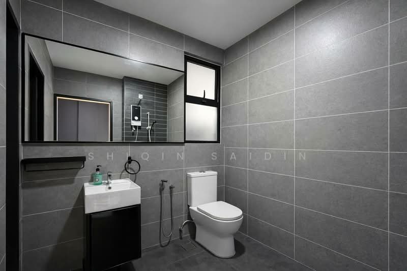 Rumah Teres 2 Tingkat untuk Dijual di U16, Elmina Gardens (Shah Alam) - Shiqin Saidin - Bathroom - PropertyGuru.com.my