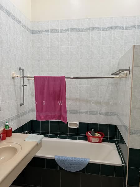 Rumah Teres 2 Tingkat untuk Dijual di Pju 3 (Tropicana) - Chor Wai Chan - Bathroom - PropertyGuru.com.my