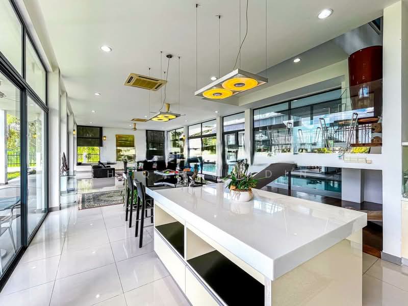 Rumah Banglo untuk Dijual di Mines Resort City (Seri Kembangan) - Shiqin Saidin - Living Room - PropertyGuru.com.my