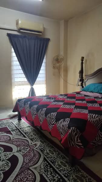 2-storey Terraced House for Sale in Bandar Rinching Seksyen 6 (Semenyih) - Chris Choo - Bedroom - PropertyGuru.com.my