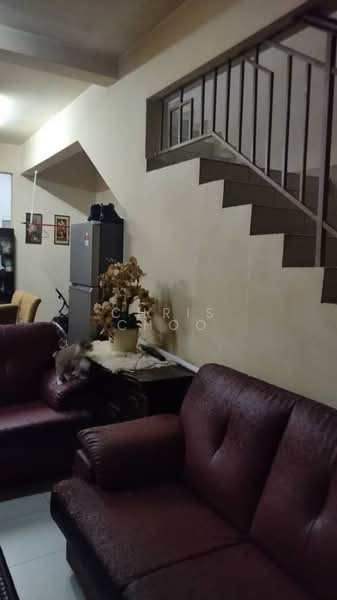 2-storey Terraced House for Sale in Bandar Rinching Seksyen 6 (Semenyih) - Chris Choo - Living Room - PropertyGuru.com.my
