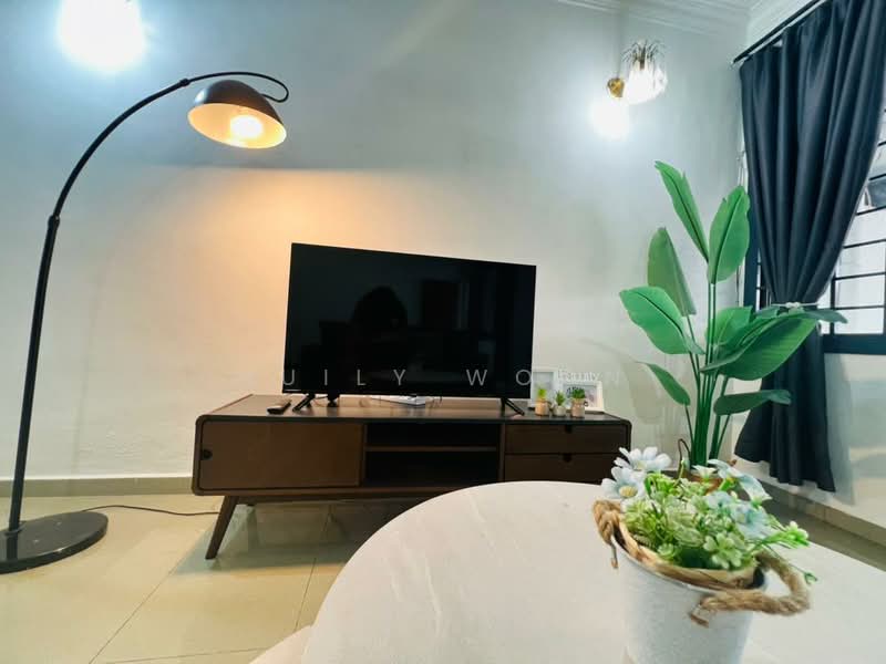 2-storey Terraced House for Rent in Taman Pelangi (Johor Bahru) - Huily Woon - Living Room - PropertyGuru.com.my