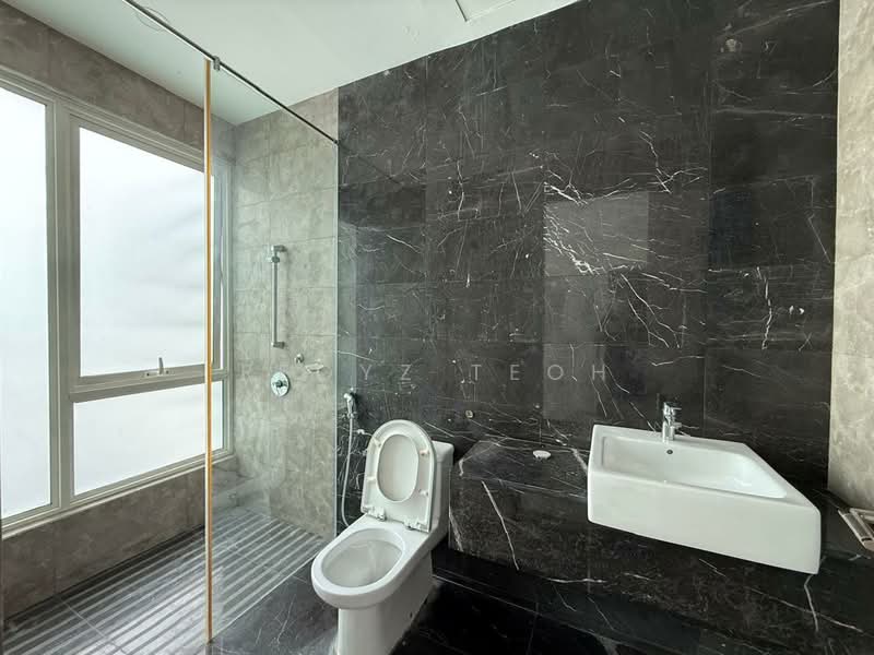 Bungalow for Sale in Batu Maung (Penang) - Feoyz Teoh - Bathroom - PropertyGuru.com.my
