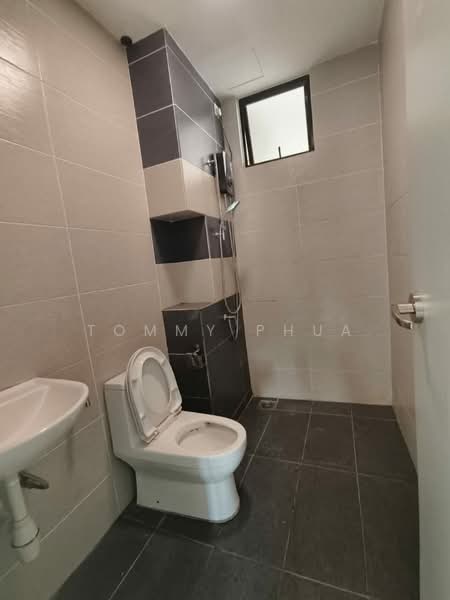 Apartment for Rent at Austin Regency (Pangsapuri Austin Perdana) - Tommy Phua - Bathroom - PropertyGuru.com.my