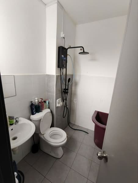 Semi-Detached House for Sale in Taman Mutiara Rini (Skudai) - Jong Chen - Bathroom - PropertyGuru.com.my