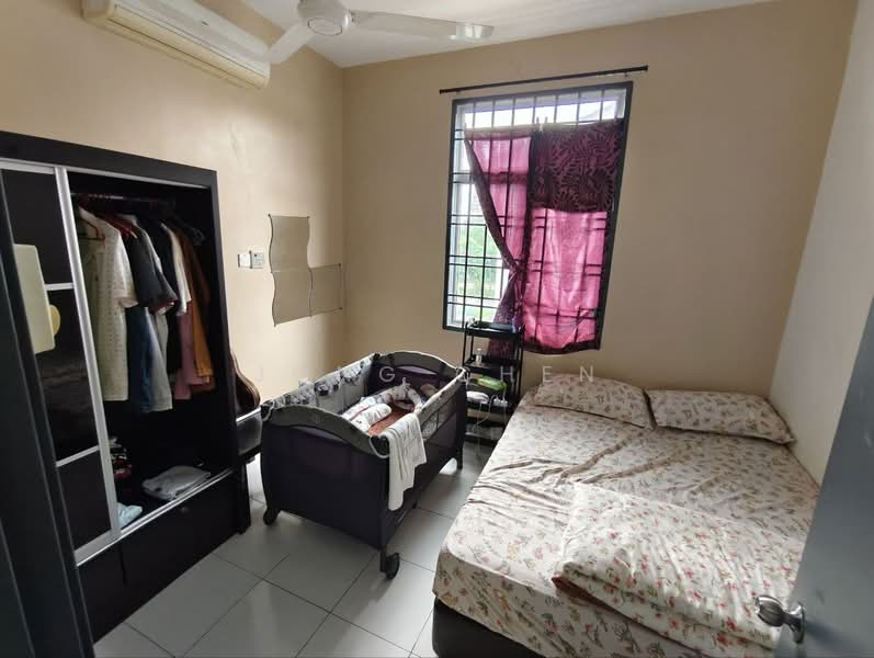Semi-Detached House for Sale in Taman Mutiara Rini (Skudai) - Jong Chen - Bedroom - PropertyGuru.com.my