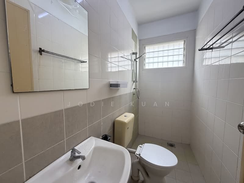 Rumah Teres 2-Tingkat untuk Dijual di Bandar Seri Botani (Ipoh) - Jodie Kuan - COMMON BATHROOM (GROUND FLOOR) - PropertyGuru.com.my