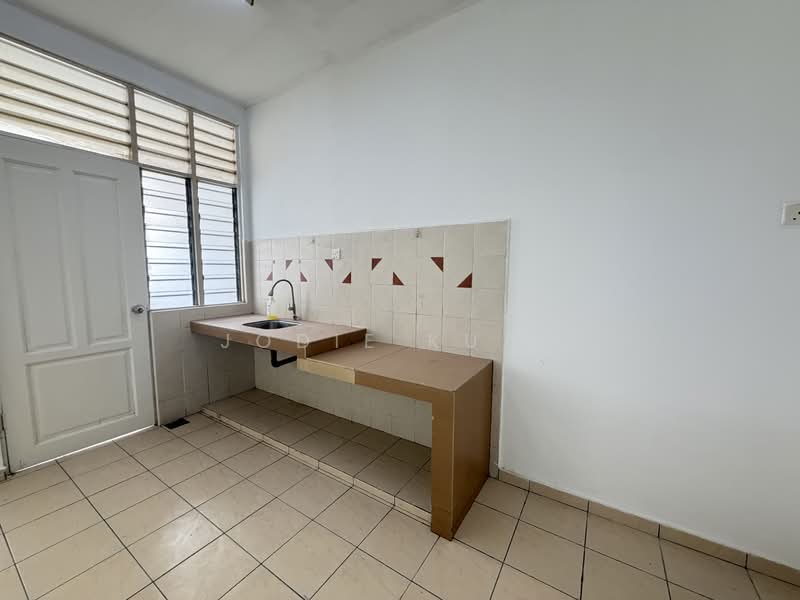 Rumah Teres 2-Tingkat untuk Dijual di Bandar Seri Botani (Ipoh) - Jodie Kuan - DRY KITCHEN - PropertyGuru.com.my