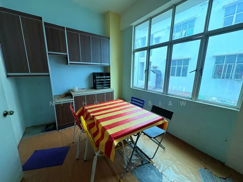 Pejabat untuk Disewa di Kajang (Selangor) - Nicholas Siaw - Dining Room - PropertyGuru.com.my