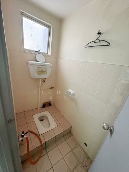 Pejabat untuk Disewa di Kajang (Selangor) - Nicholas Siaw - Bathroom - PropertyGuru.com.my