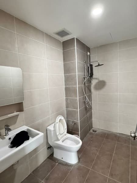 Service Residence for Rent at Wave @ Marina Cove - LZ Lau - Bathroom - PropertyGuru.com.my