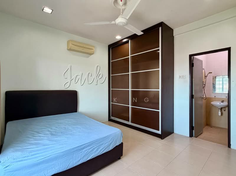 Condominium for Sale at Cassia Resort Condominium - Jack Ng - Bedroom - PropertyGuru.com.my