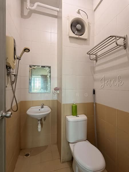 Condominium for Sale at Cassia Resort Condominium - Jack Ng - Bathroom - PropertyGuru.com.my