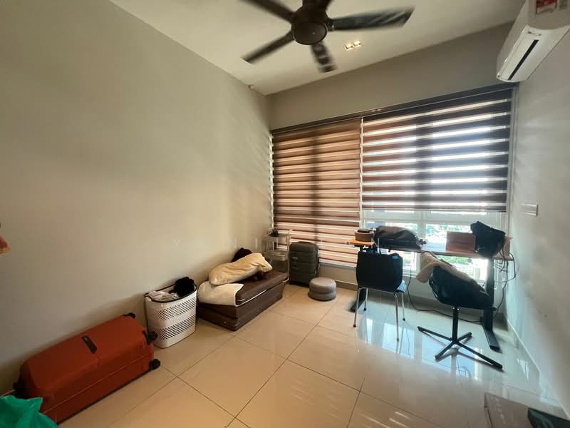 Kondominium untuk Dijual di Setia Sky Ville - Yonii Tan - Bedroom - PropertyGuru.com.my