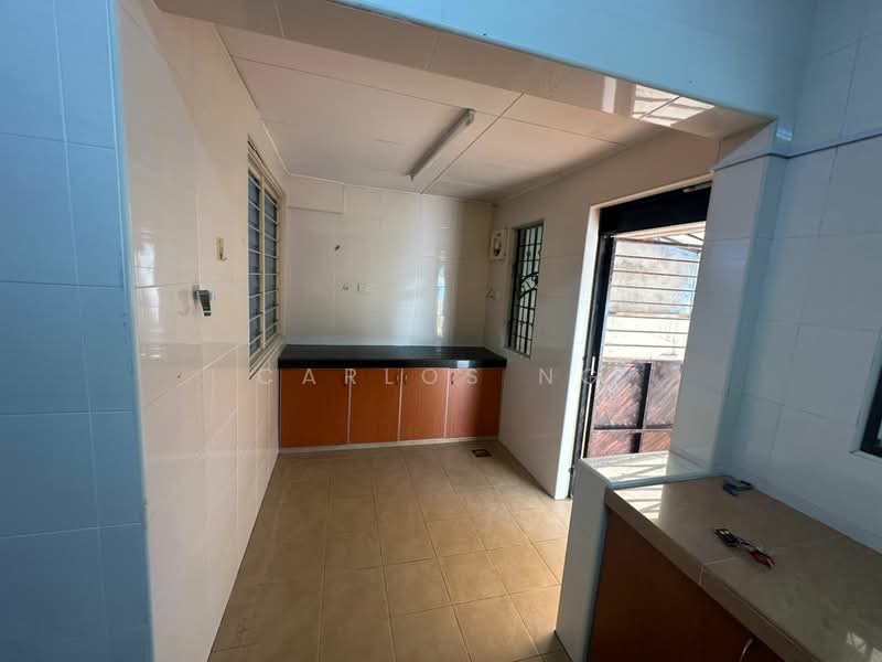 Terraced House for Rent in Bandar Kinrara Seksyen 5 (Bandar Kinrara) - Carlos Ng - Kitchen - PropertyGuru.com.my