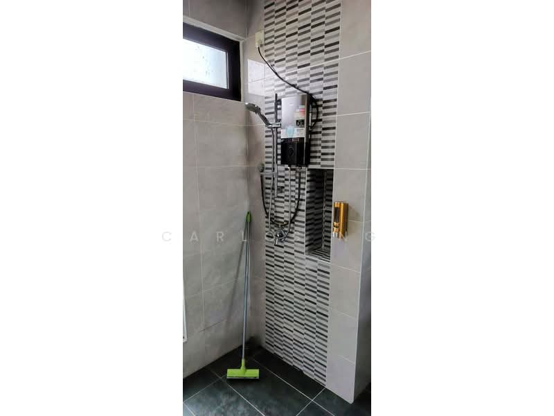 2-storey Terraced House for Rent in U12, Taman Cahaya Alam (Shah Alam) - Carlos Ng - Bathroom - PropertyGuru.com.my