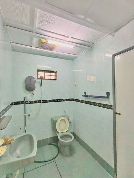 2-storey Terraced House for Rent in BANDAR PUCHONG JAYA (Puchong) - Derrick Yeong - Bathroom - PropertyGuru.com.my