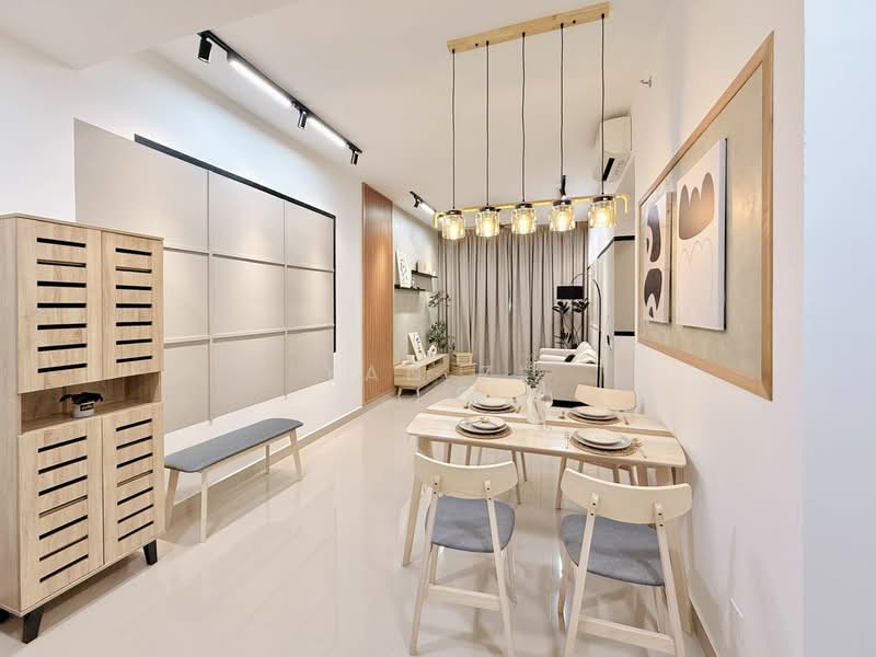 Servis Apartment untuk Disewa di Residensi Ava @ Kiara Bay - Yan Zi - Dining Room - PropertyGuru.com.my