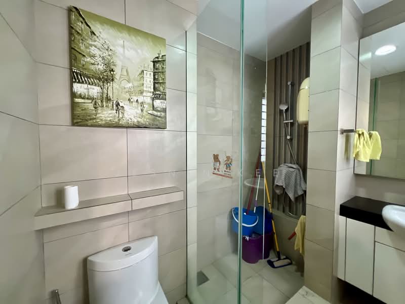 3-storey Terraced House for Sale in Taman Tasik Damai (Sungai Besi) - Jesnin Kee - Bathroom - PropertyGuru.com.my
