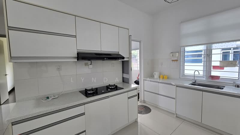 Kondominium untuk Disewa di Saville @ The Park - Lynda Yau - Kitchen - PropertyGuru.com.my