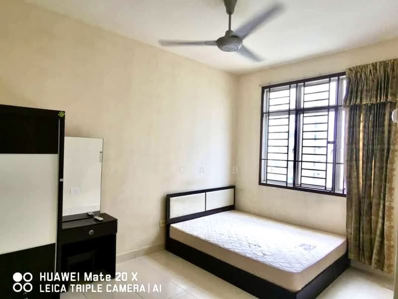 Pangsapuri untuk Dijual di Kipark Apartment - Jessica Boey - Bedroom - PropertyGuru.com.my