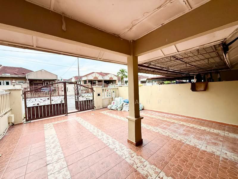 2-storey Terraced House for Sale in Bandar Rinching Seksyen 2 (Semenyih) - Ilman Nahri - Exterior - PropertyGuru.com.my