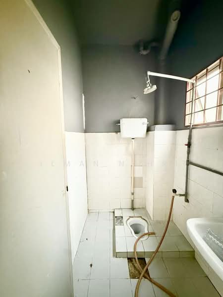 2-storey Terraced House for Sale in Bandar Rinching Seksyen 2 (Semenyih) - Ilman Nahri - Bathroom - PropertyGuru.com.my