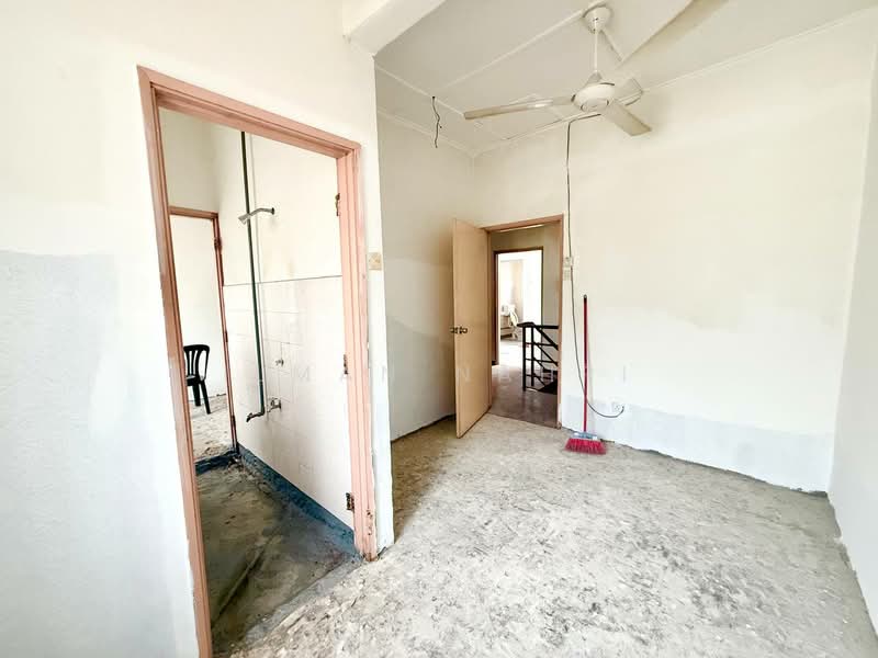 2-storey Terraced House for Sale in Bandar Rinching Seksyen 2 (Semenyih) - Ilman Nahri - Interior - PropertyGuru.com.my