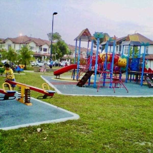 Rumah Berkembar untuk Dijual di Kemuning Utama Palma (Shah Alam) - Richard Low - PropertyGuru.com.my