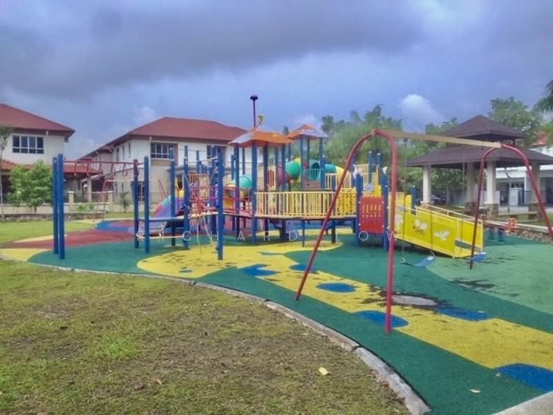 Rumah Berkembar untuk Dijual di Kemuning Utama Palma (Shah Alam) - Richard Low - PropertyGuru.com.my
