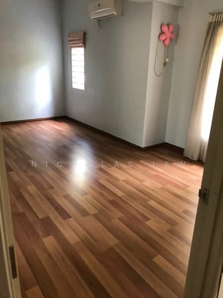 Rumah Bandar untuk Dijual di Taman Bukit Serdang (Seri Kembangan) - Nicholas Lew - PropertyGuru.com.my