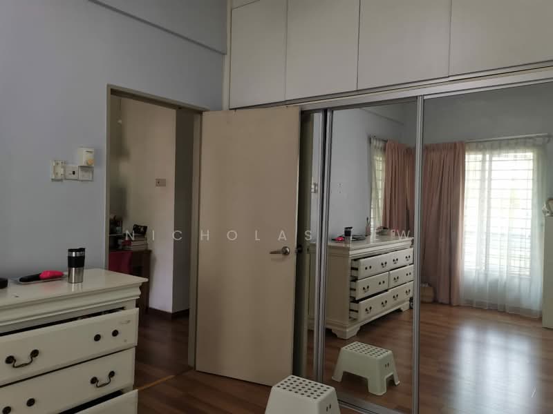Rumah Bandar untuk Dijual di Taman Bukit Serdang (Seri Kembangan) - Nicholas Lew - PropertyGuru.com.my