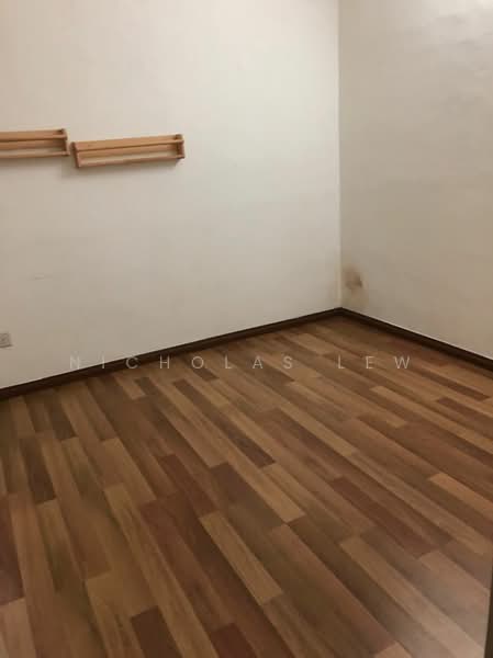 Rumah Bandar untuk Dijual di Taman Bukit Serdang (Seri Kembangan) - Nicholas Lew - PropertyGuru.com.my
