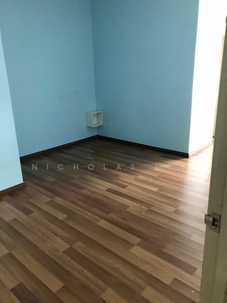 Rumah Bandar untuk Dijual di Taman Bukit Serdang (Seri Kembangan) - Nicholas Lew - PropertyGuru.com.my