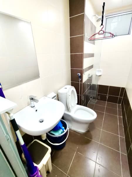 Service Residence for Sale at One Sentral Serviced Residence - Jessica Boey - Bathroom - PropertyGuru.com.my
