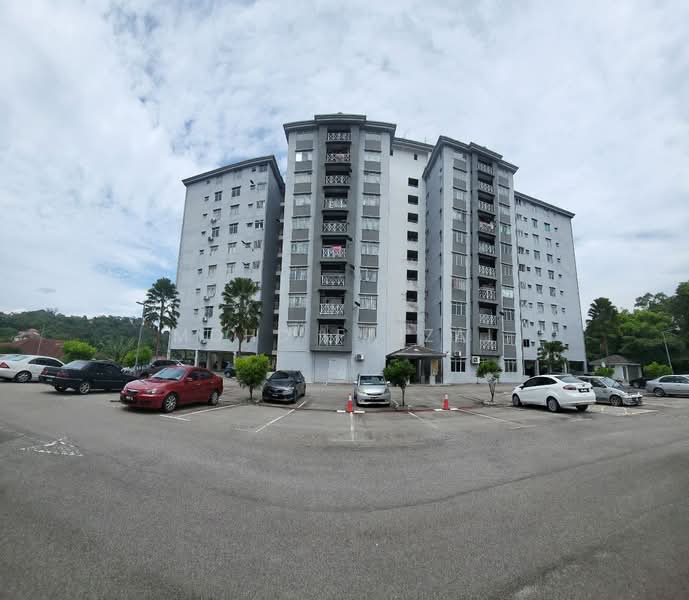 Kondominium untuk Dijual di Desa Pelangi Condominium - Mohd Faizal - Exterior - PropertyGuru.com.my