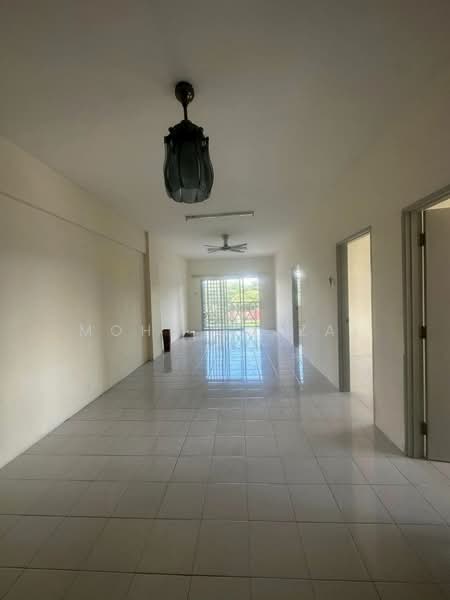 Kondominium untuk Dijual di Desa Pelangi Condominium - Mohd Faizal - Corridor - PropertyGuru.com.my