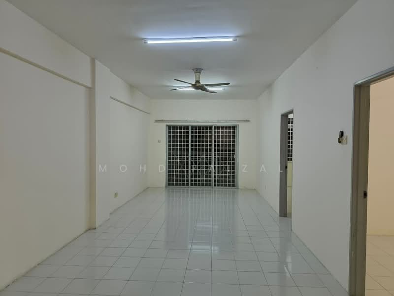 Kondominium untuk Dijual di Desa Pelangi Condominium - Mohd Faizal - Living Room - PropertyGuru.com.my