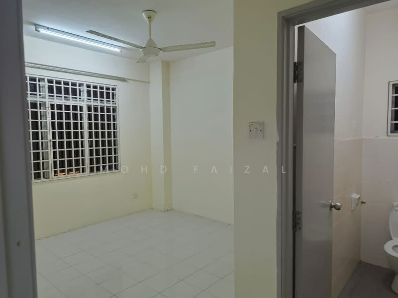 Kondominium untuk Dijual di Desa Pelangi Condominium - Mohd Faizal - Interior - PropertyGuru.com.my