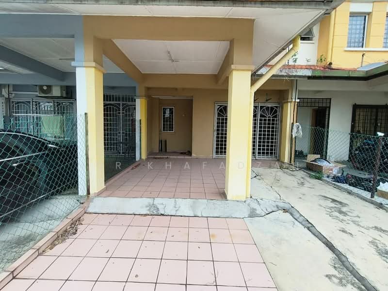 Rumah Teres 2 Tingkat untuk Dijual di Seksyen 32, Kemuning Green Ville (Shah Alam) - Nor Khafadzah - Exterior - PropertyGuru.com.my